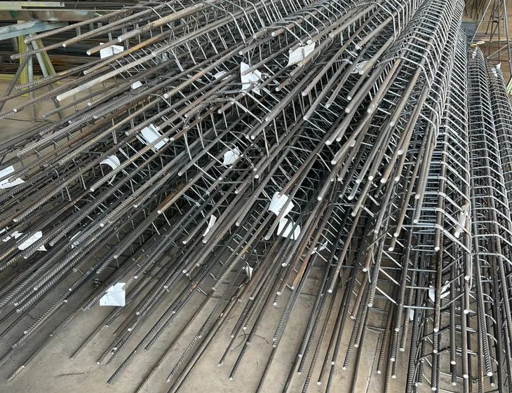 Material armado de ferro e aço para construção civil - Castelofer