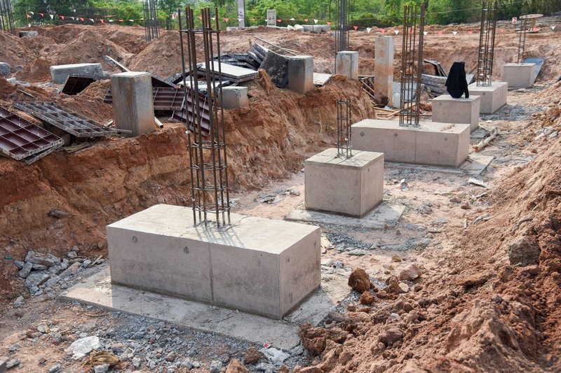 Sapatas de ferro e aço para construção civil - Castelofer